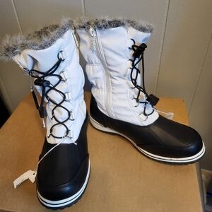 NEW Women's Totes April Water & Snow Resistant Boots size 6